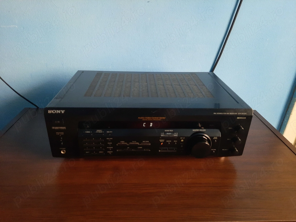 Amplituner Sony STR-DE235