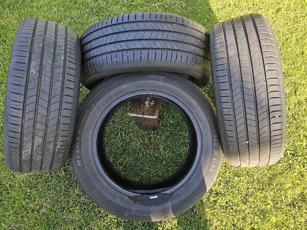 Nexen 215 60 R17 vara DOT 202506