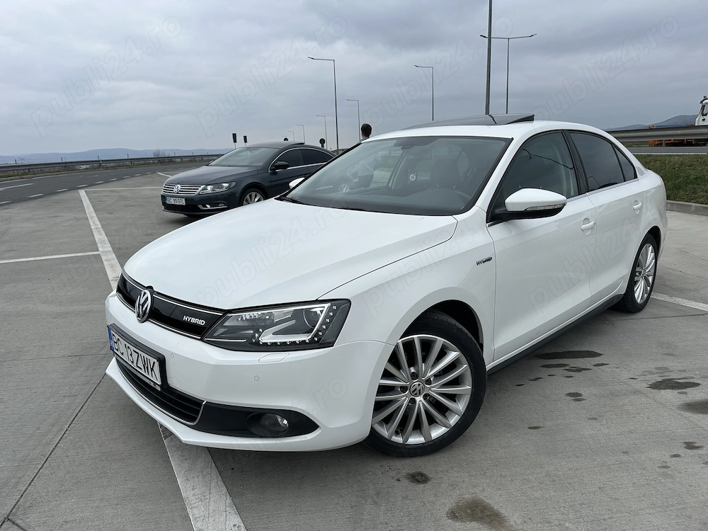 Vw Jetta Hybrid automat euro 6 NAVI klima trapa