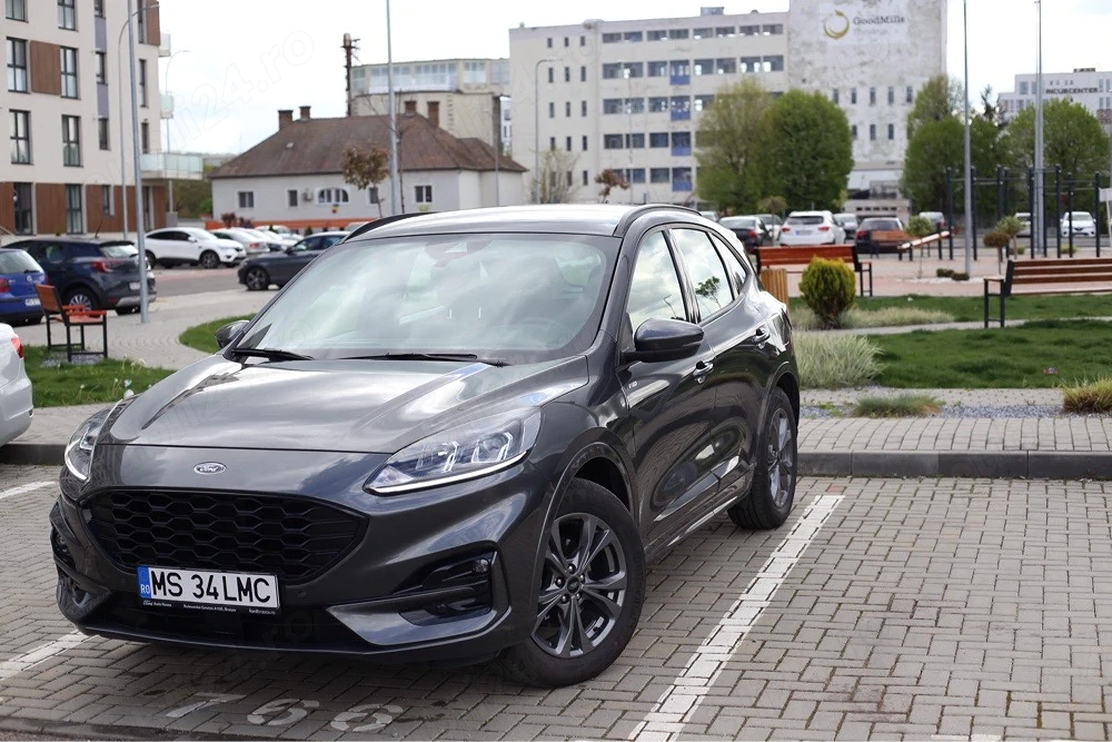 Ford kuga 2023 ST-LINE 2.5 ,190cp Unic proprietar