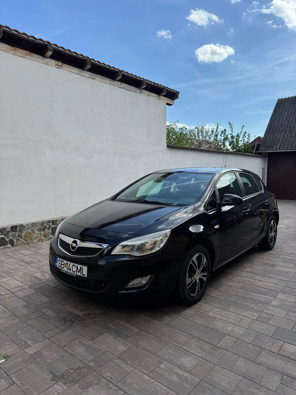 Vând Opel astra J