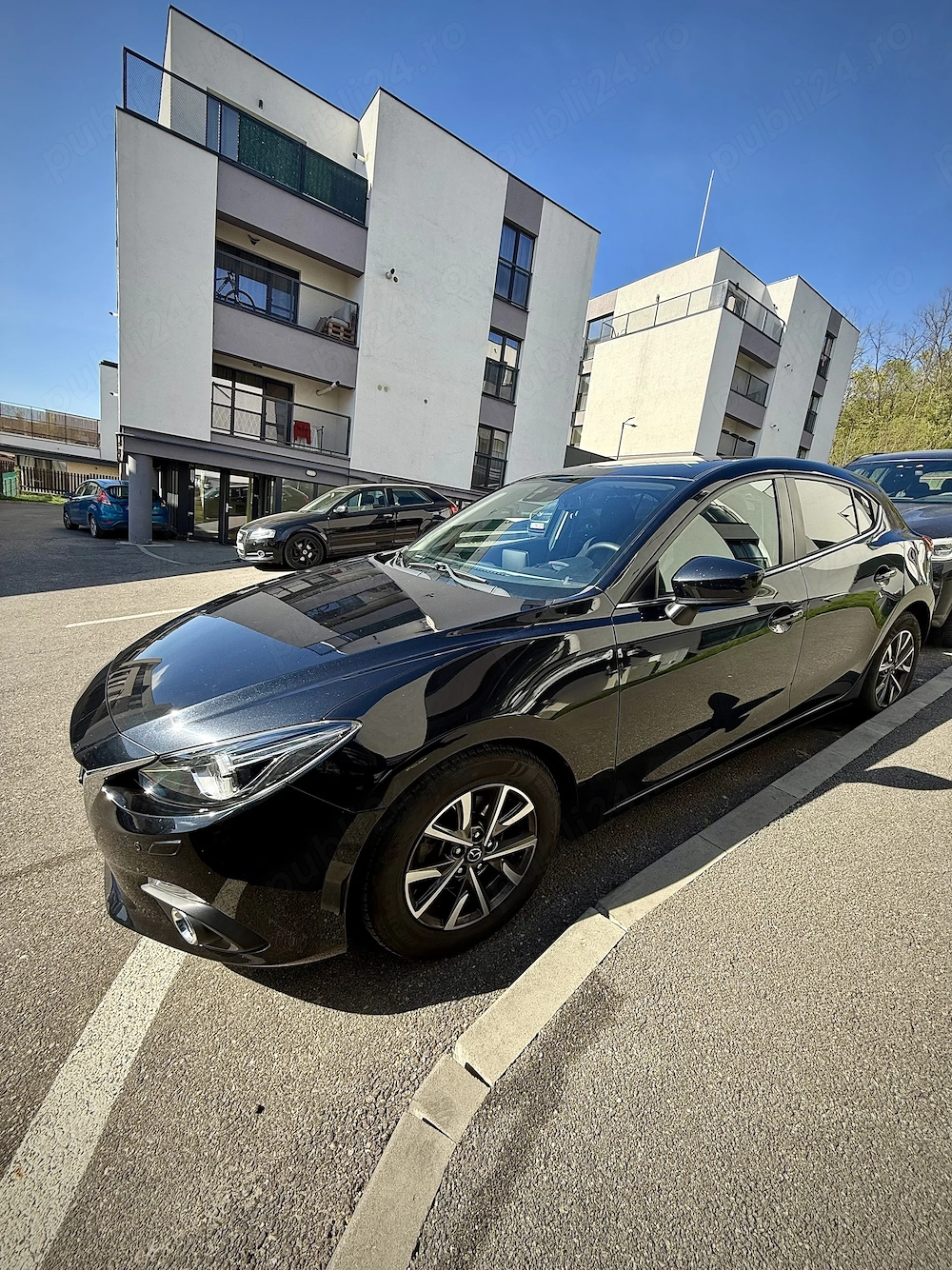 Mazda 3 Hatchback 2015