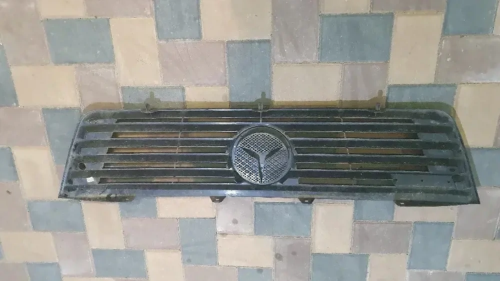 Vînd grilă mercedes  Vario   