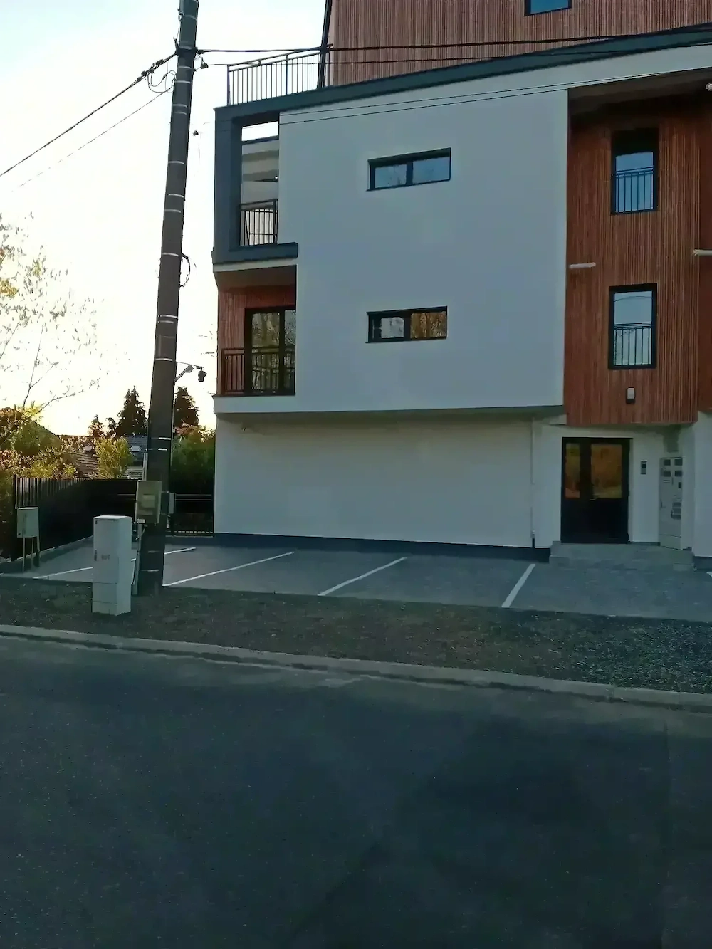 Apartament 2 camere 72m  zonă liniștită aproape de centrul orașului 1650E m 