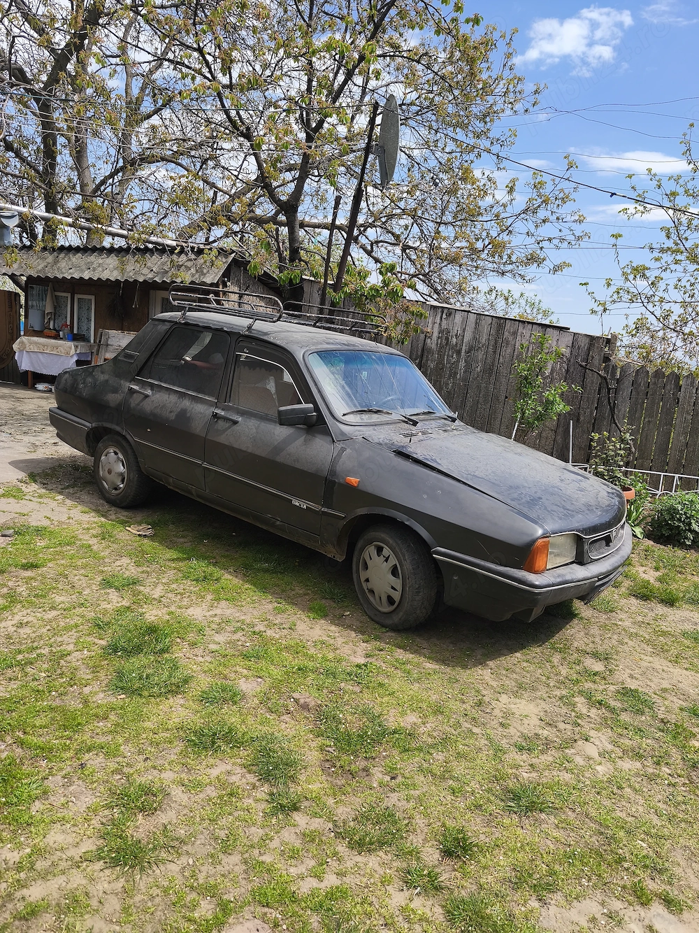 un prieten vrea să-și vândă Dacia