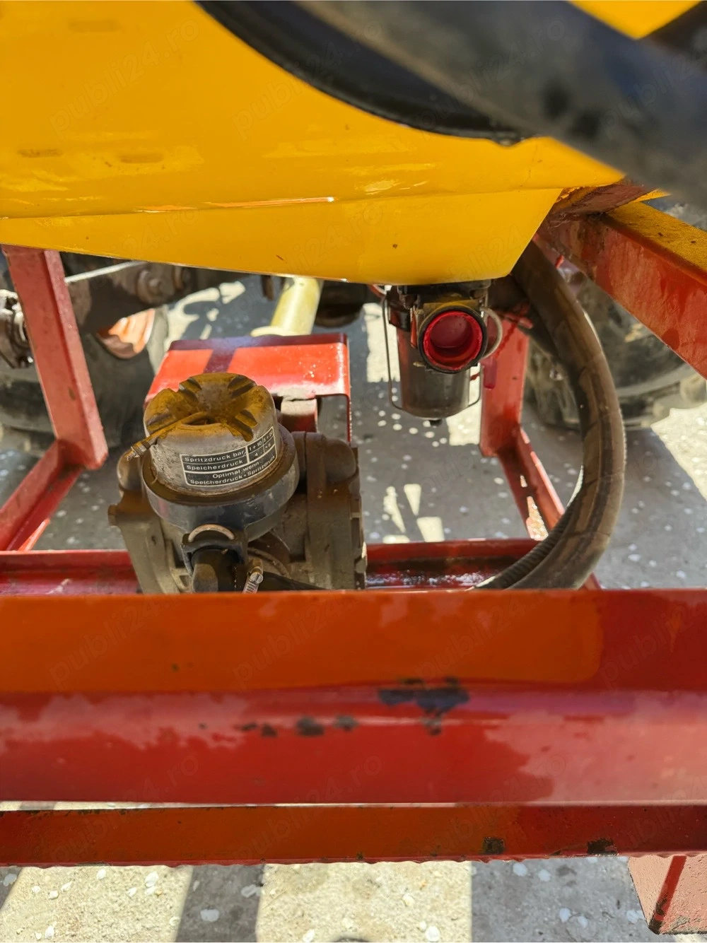 Vand pompa de erbicidat m RAU. 