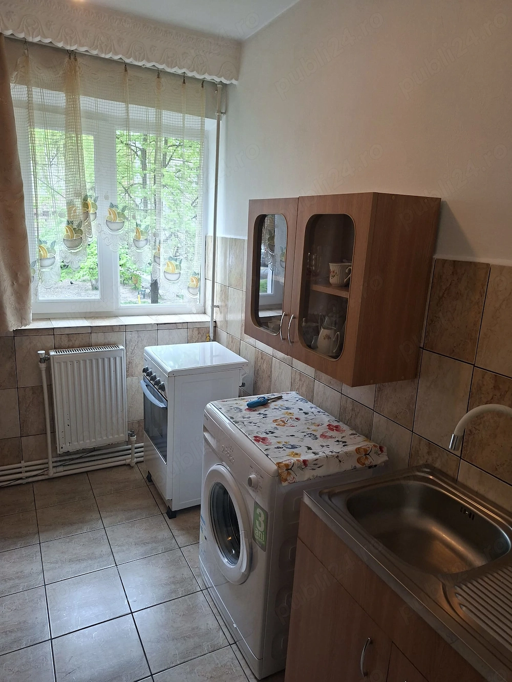 închiriez apartament recent renovat, 2 camere, Energiei