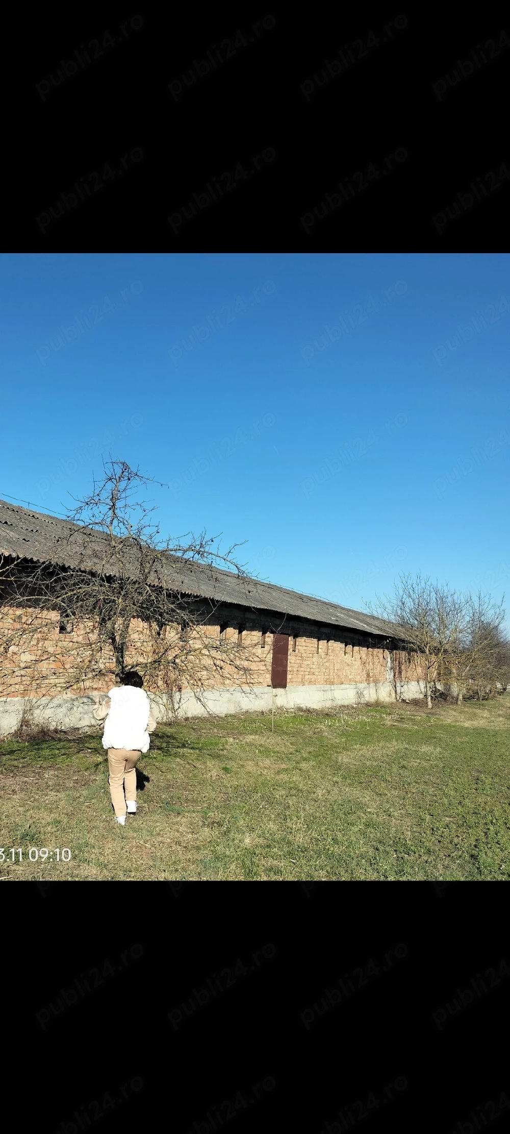 Hala 960mp utili, 2700mp teren 