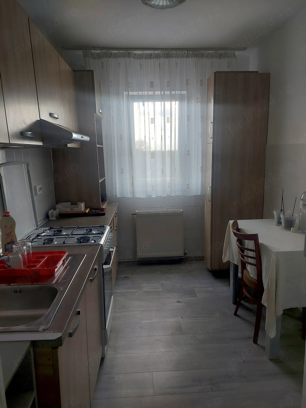 Proprietar,închiriez apartament