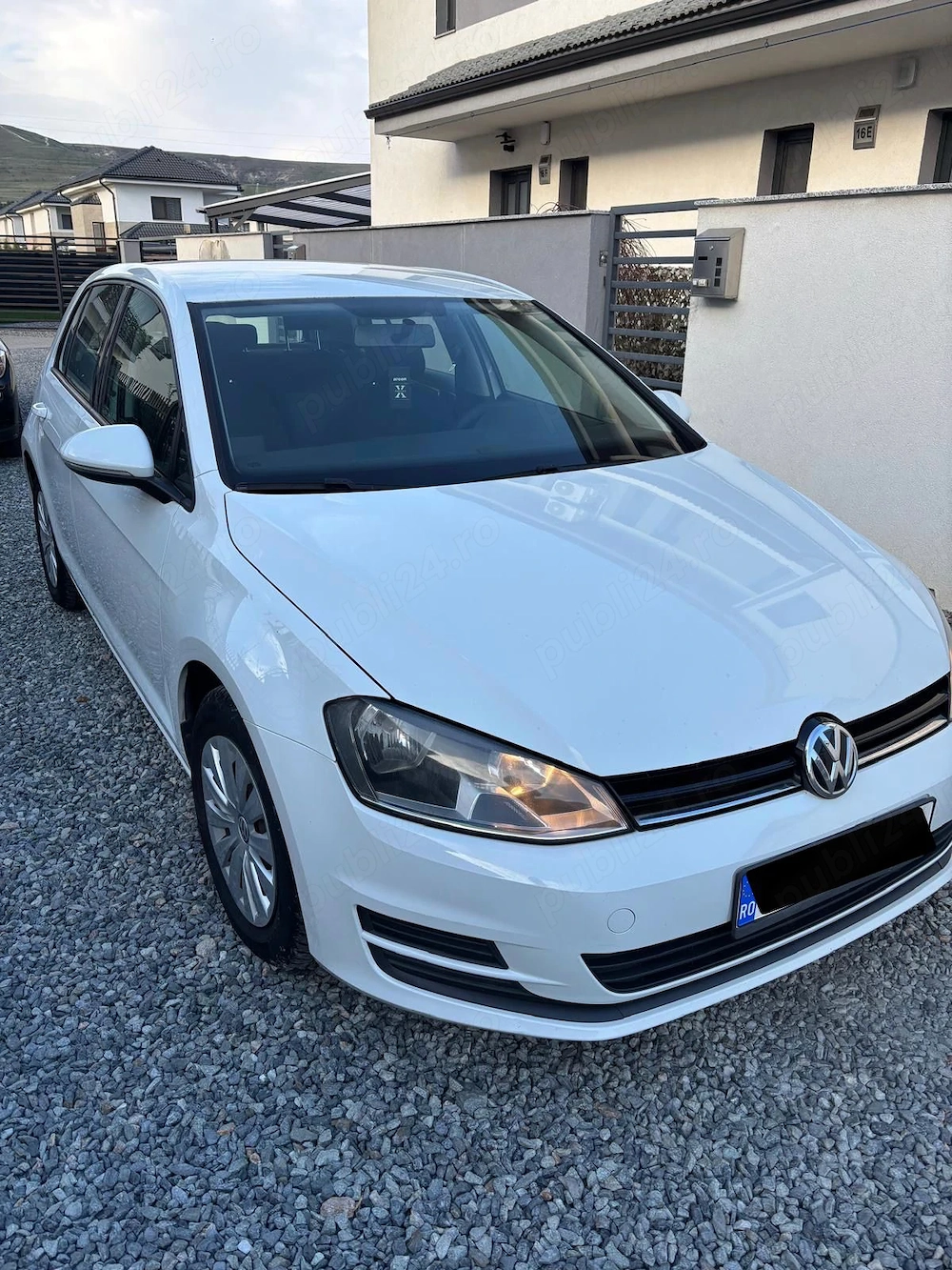 Vând Volkswagen Golf VII 2015 1.6 TDI Trendline - BlueMotion , Euro 6, Consum foarte mic