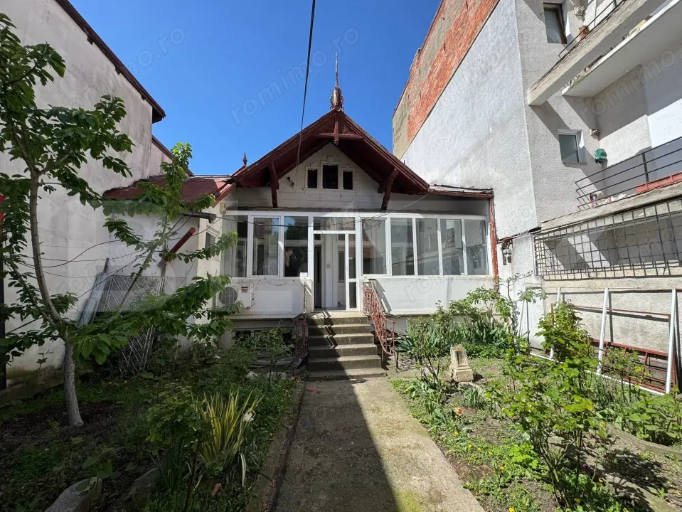 Casa in cetrul orasului pentru muncitori, zona Memorandumului 