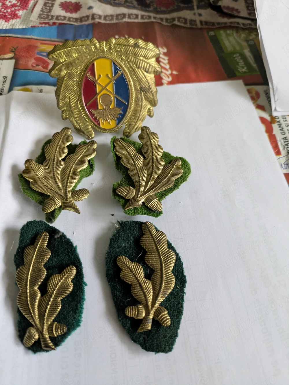 Insemne militare ,insigna +petlite