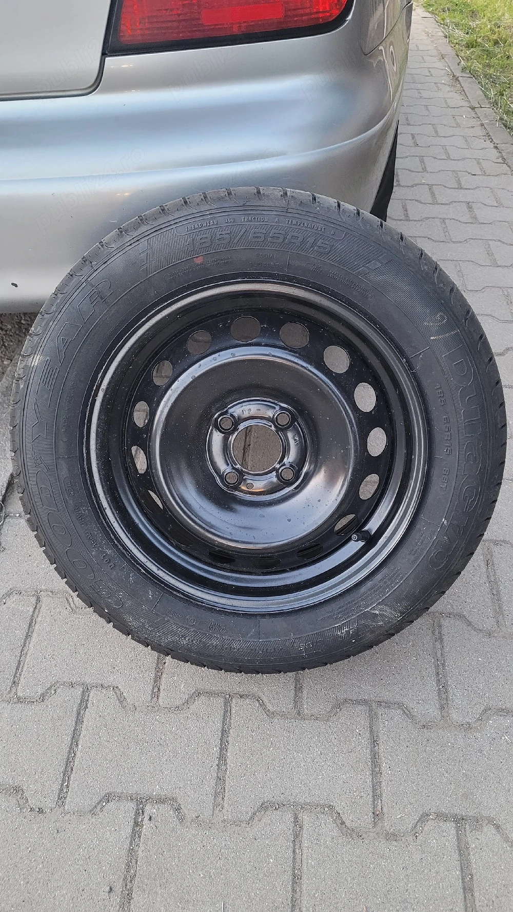 Roată Logan nouă 185/65 R15 Goodyear