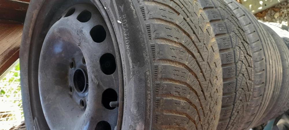 Vind jenti auto tabla