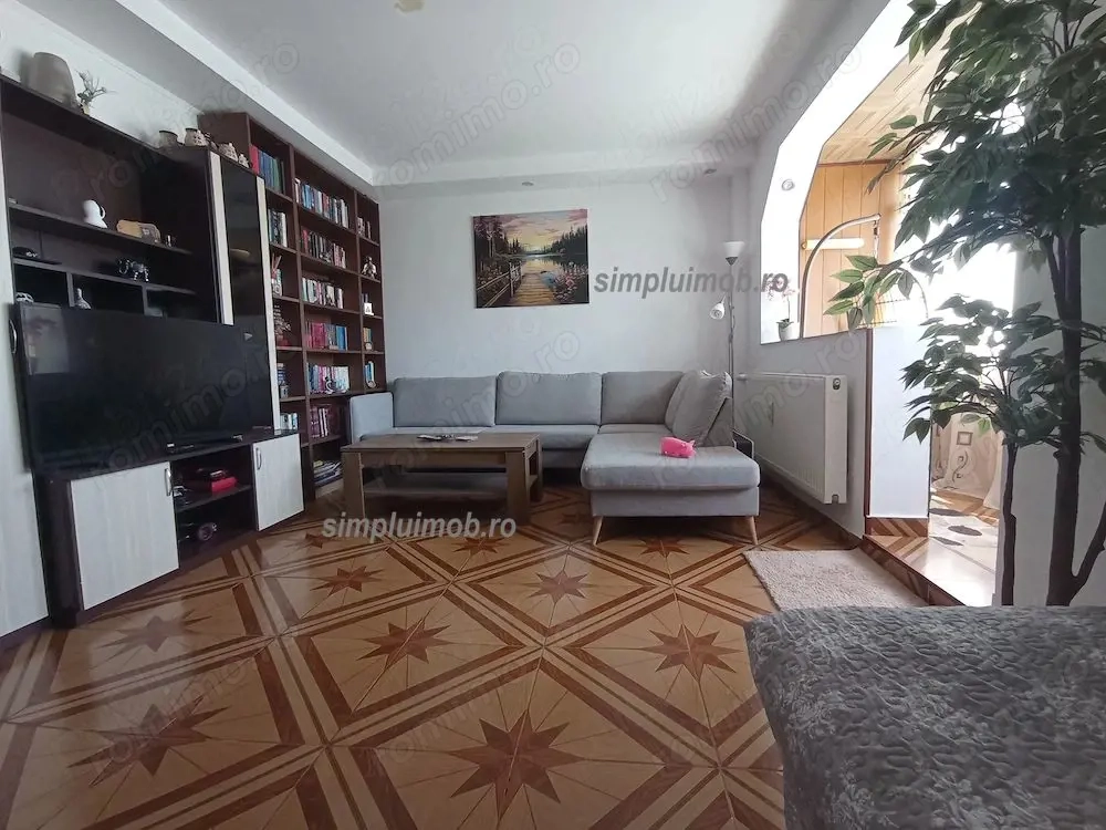 Decomandat spatios 3 camere 1 Decembrie 1918 Faur