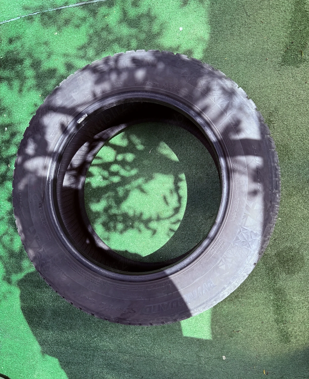 Vand cauciucuri de iarna nexen suv 235/60/r17,106 H