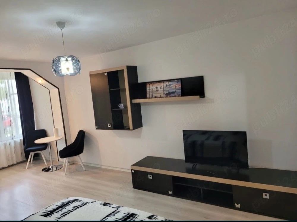 Regim Hotelier Titan -Piata Minis Sector 3 Non Stop 