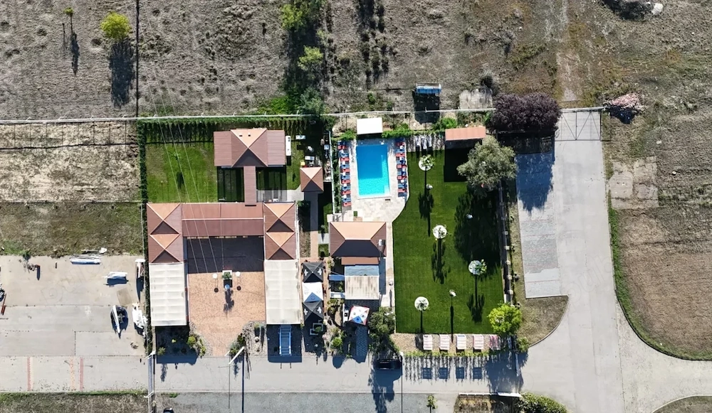 Vând afacere la cheie între Zimandul Nou și Șimand - ID : RH-43668-property