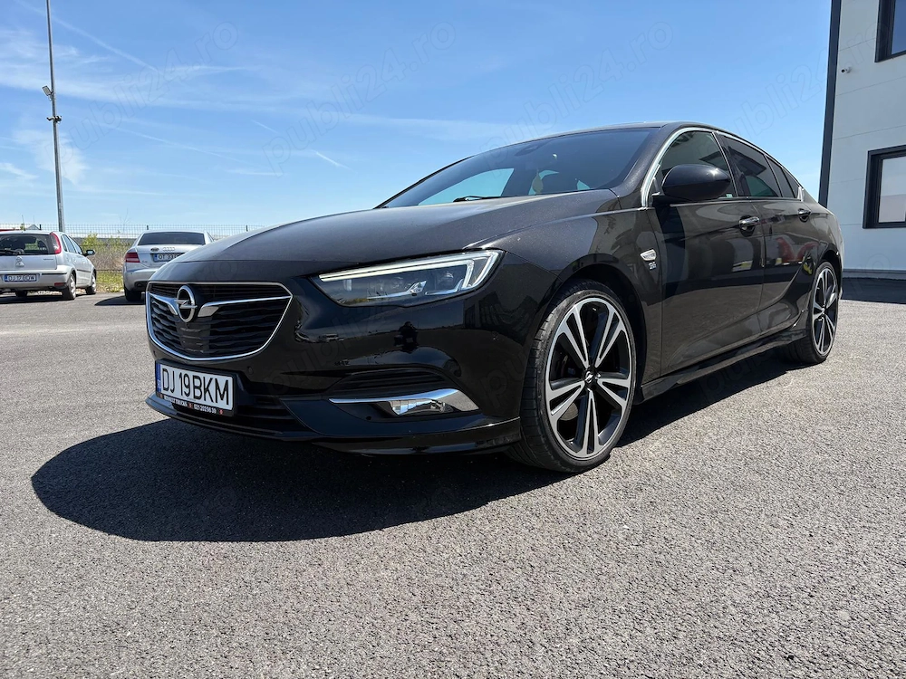 Opel Insignia B 4x4 2.0 Biturbo OPC line 209HP