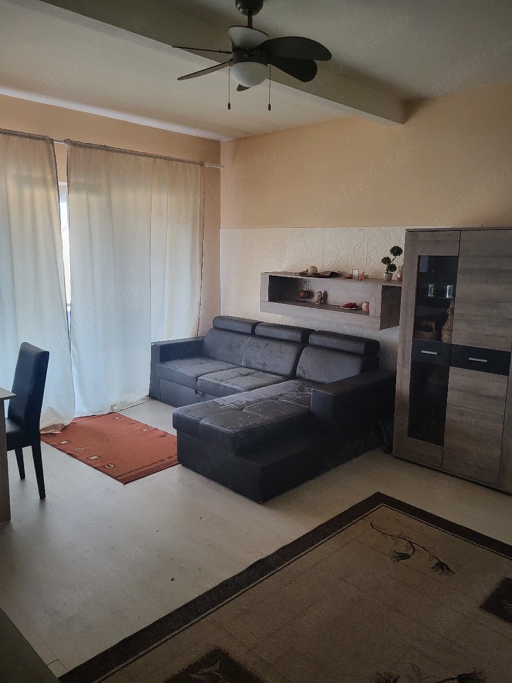vand apartament 3 camere,2 balcoane