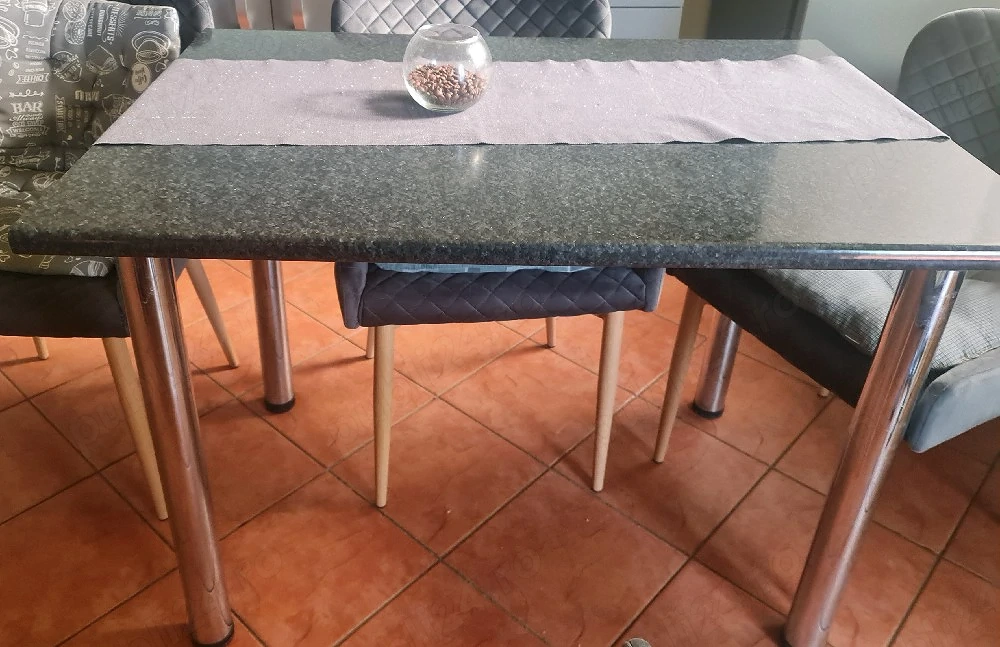 Masa de bucatarie