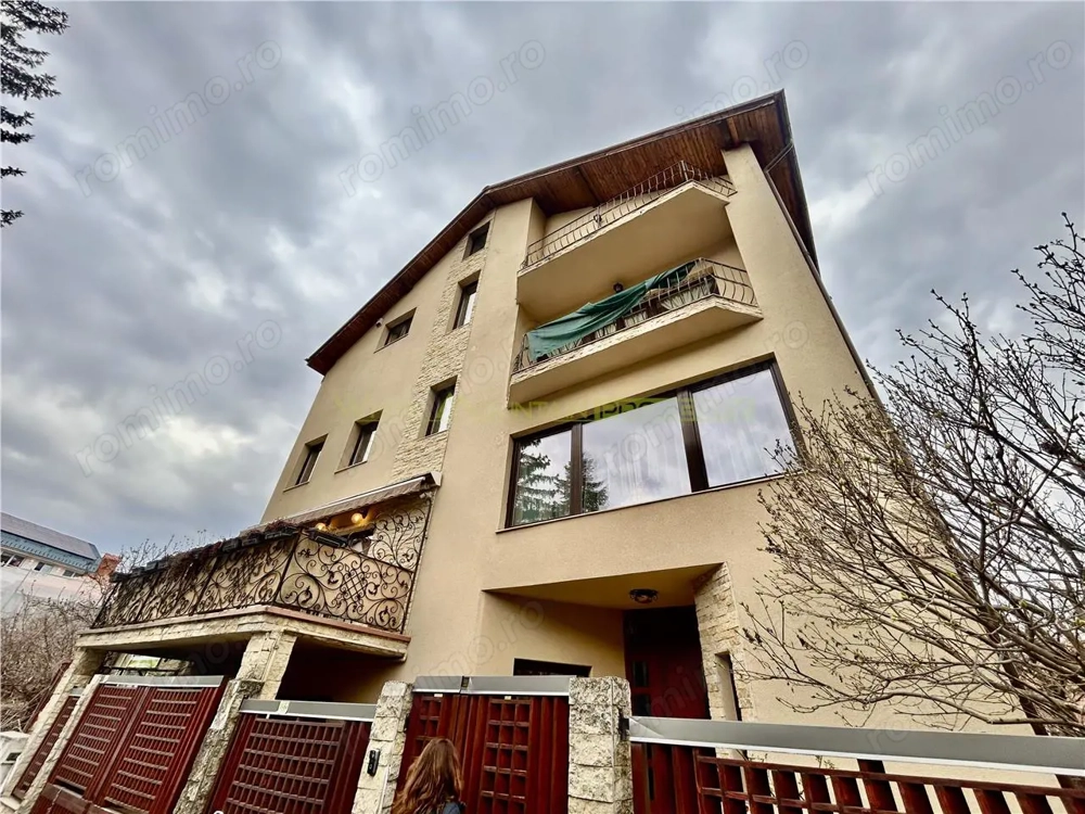 Vila spatioasa de inchiriat – 11 camere – Centrul Civic, Brasov | Ideala locuinta sau birouri