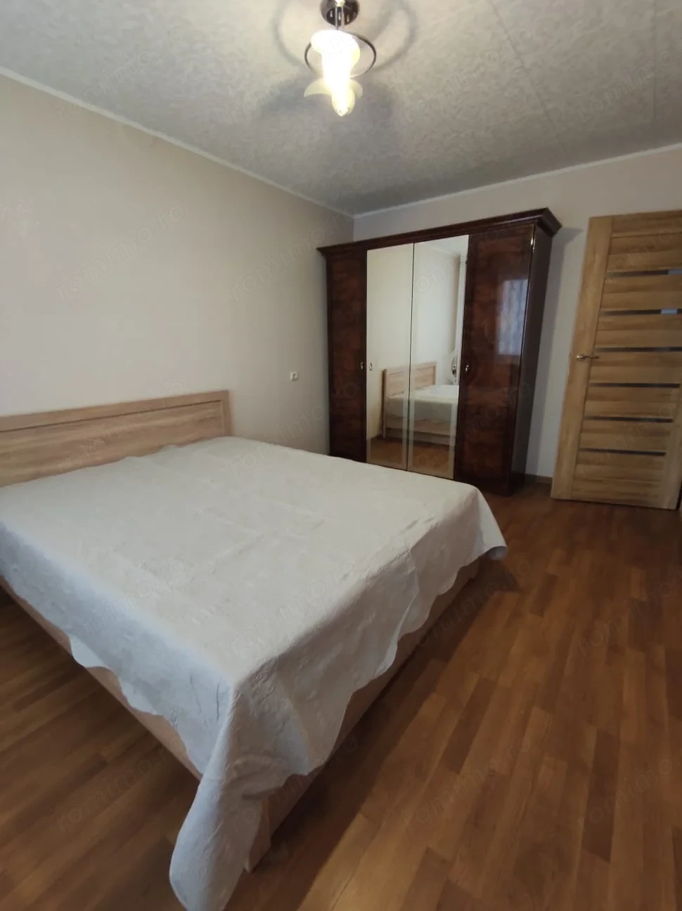 Apatament cu 2 camere de vanzare in zona Telegrafului