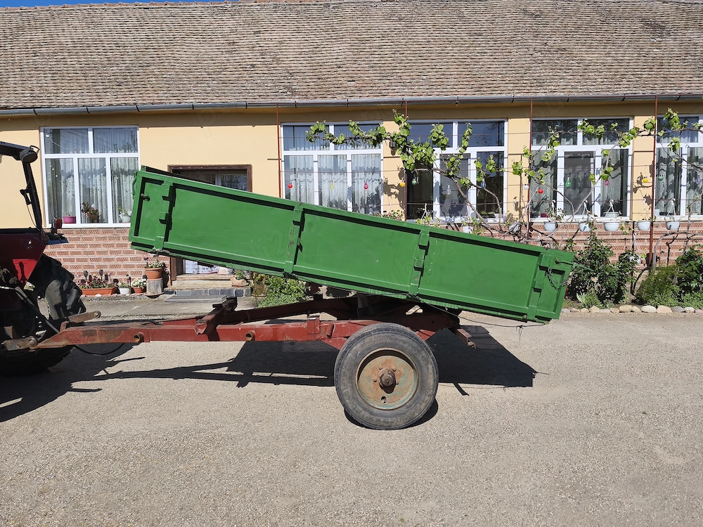 Vând remorcă monoax basculabil 2RPV tip Megidia 