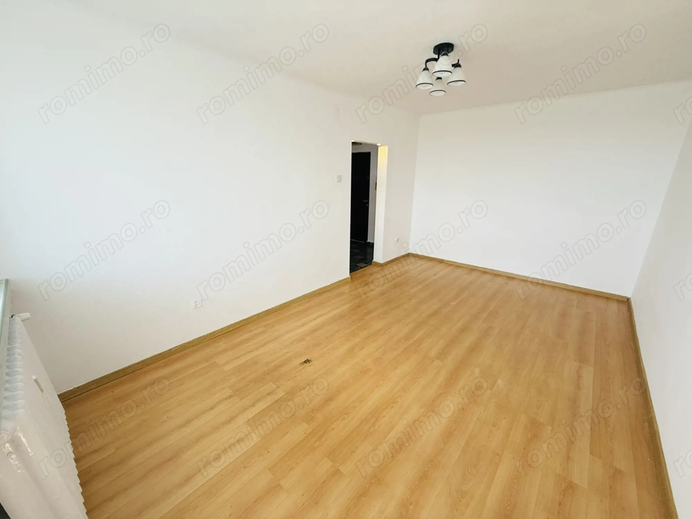 Calea Șagului | 3 camere | Decomandat | Bloc izolat | View superb