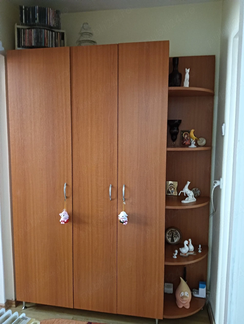 vând apartament 