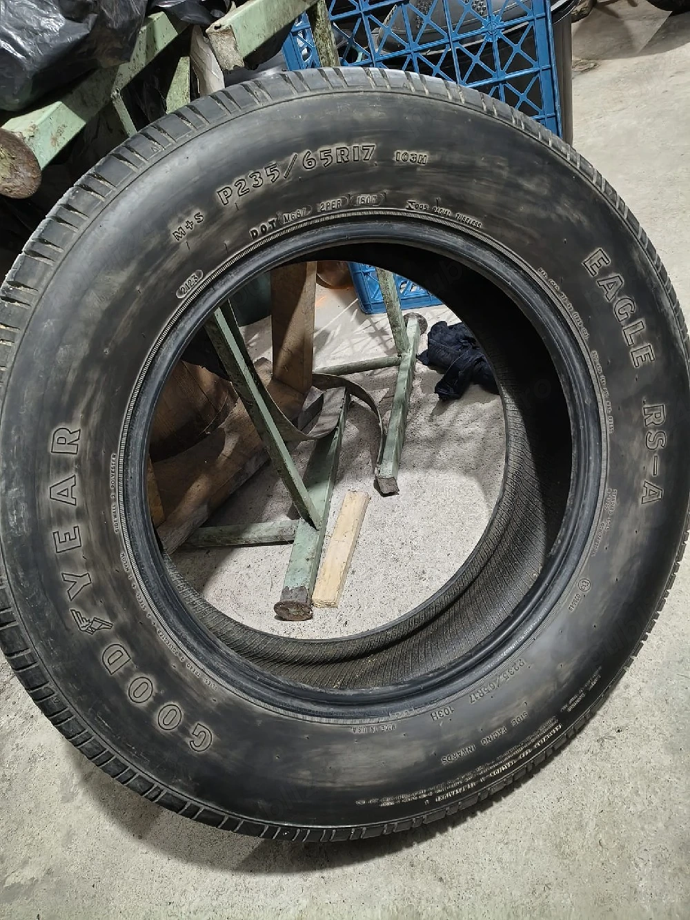 Vand un cauciuc de vara 225/55/18