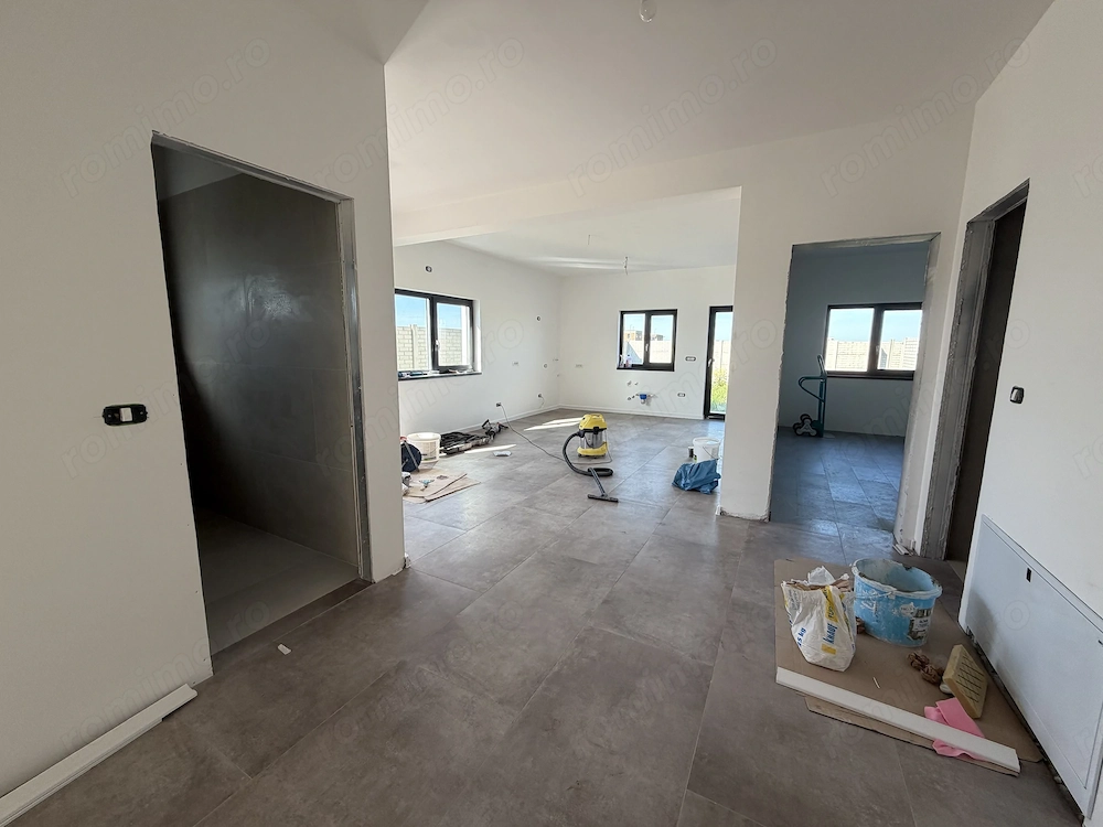 Duplex pe parter. Finisat la cheie. CF de Timisoara. 