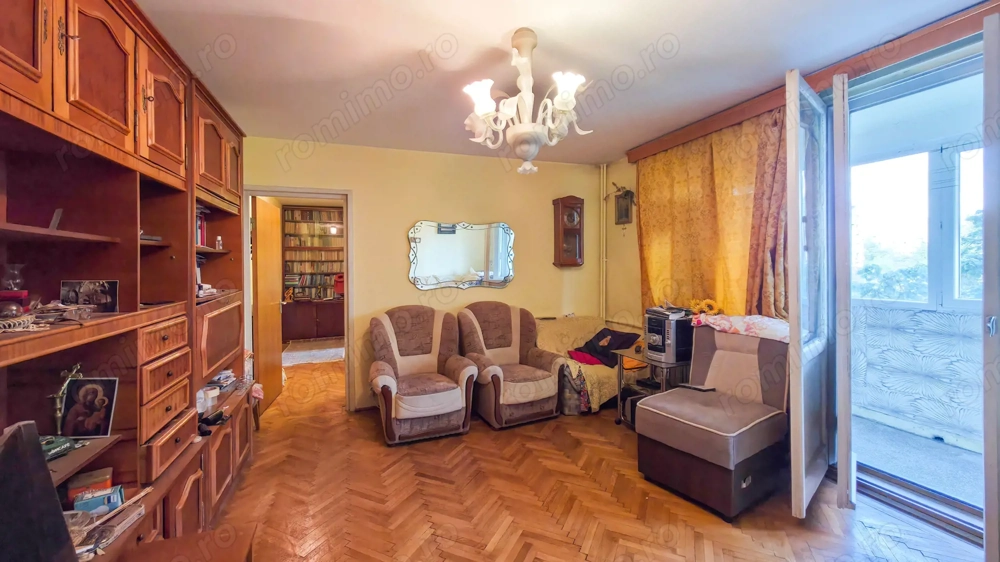 Apartament 3 camere Uverturii 51 | 2 băi, 2 balcoane | Renovabil