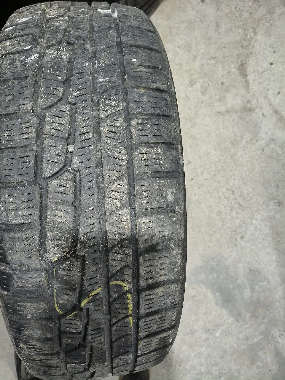 Vand un cauciuc de vara 235/65/r17