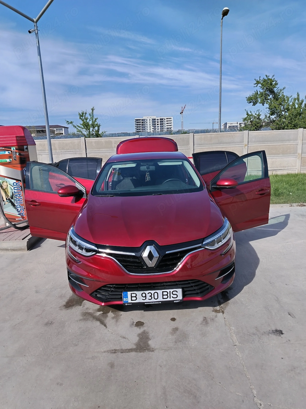 Se vinde Renault megane 4 sedan 