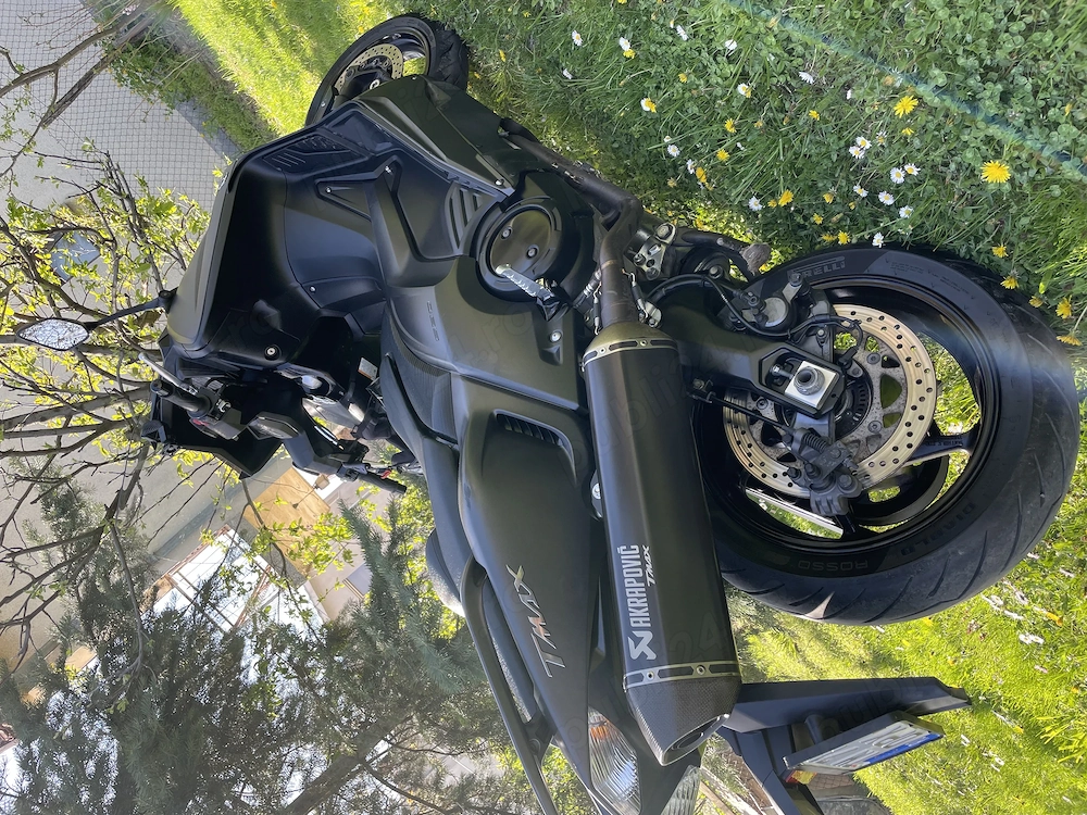 Yamaha T-max 530 2016 AKRAPOVI 