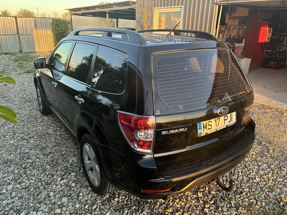 Vând Subaru Forester
