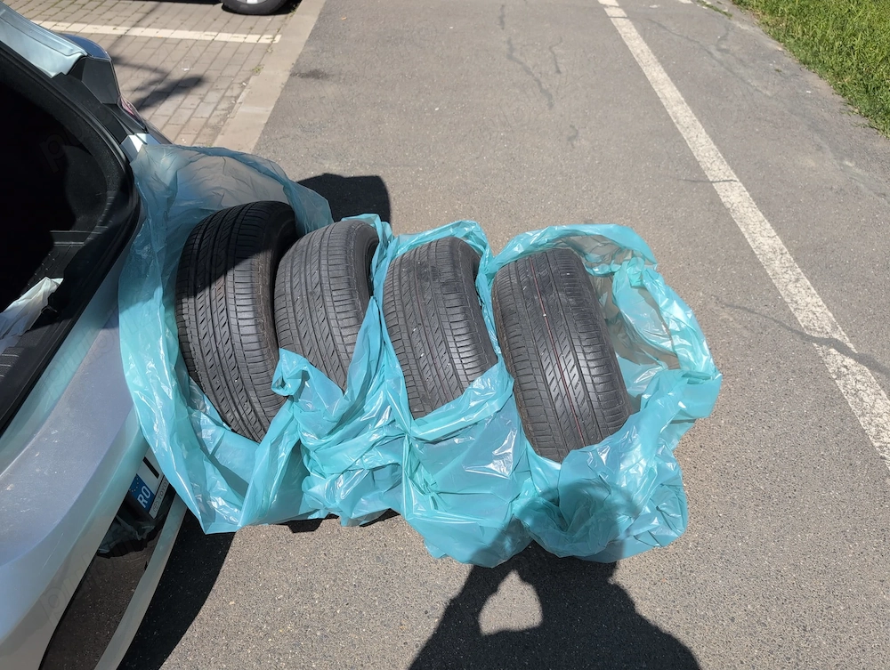 Set anvelope vara si iarna 195/65 r15