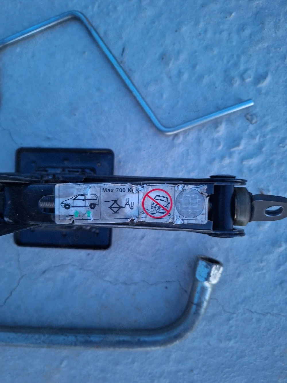 Vand cric original Fiat Punto