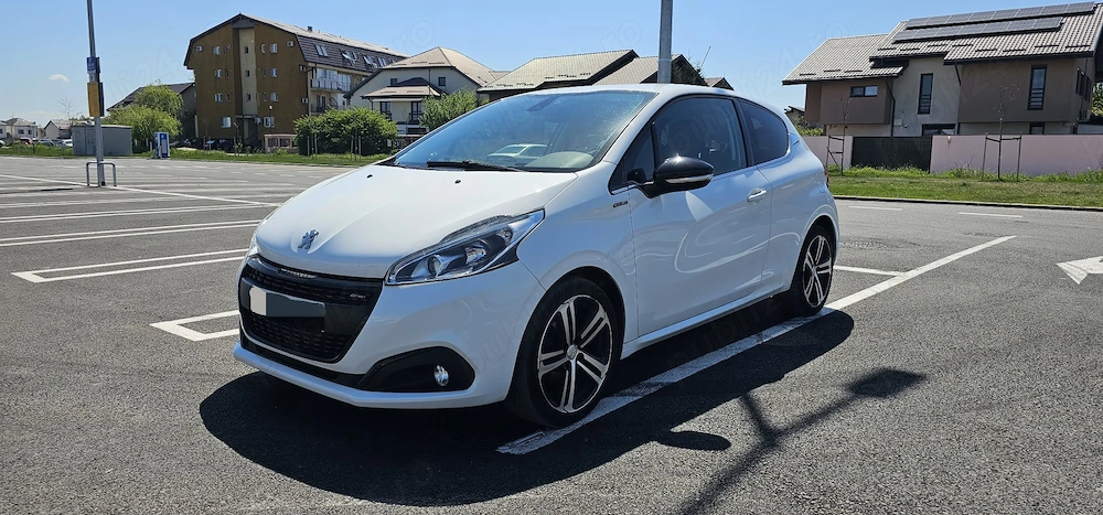 Peugeot 208 GT Line 110 CP 2017   Full, Navi, Cameră, CarPlay, Consum Mic