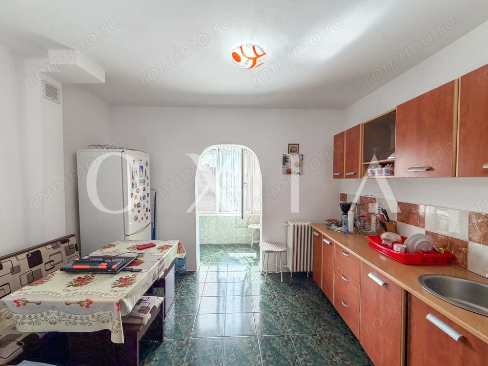 OX731 Apartament doua camere, Decomandat, Aradului