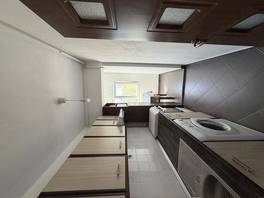 Garsonieră sect 4 str Persani 28 mp