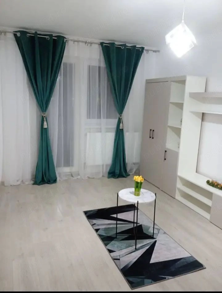 Garsonieră recent renovata, cu încalzire pe gaz, etaj 2, de închiriat în Chișineu-Criș