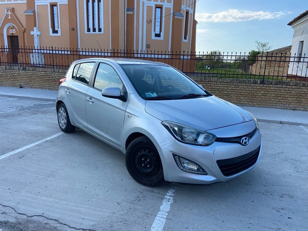 vand hyundai i20