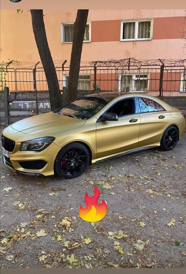 Montam folie autorizata RAR