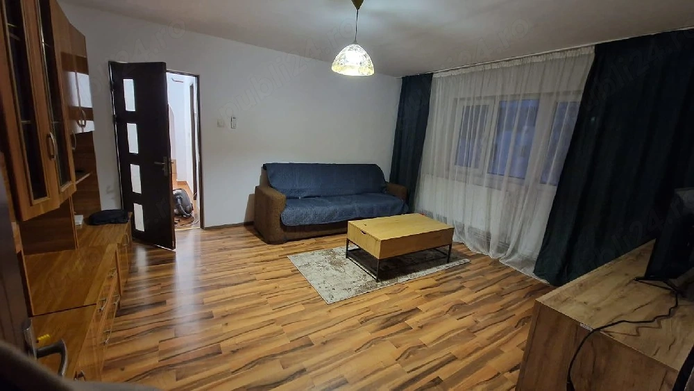 apartament 3 camere de vanzare