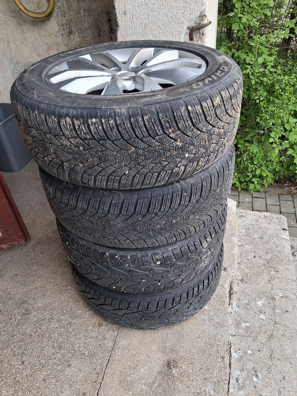 Cauciucuri cu jante 5×108