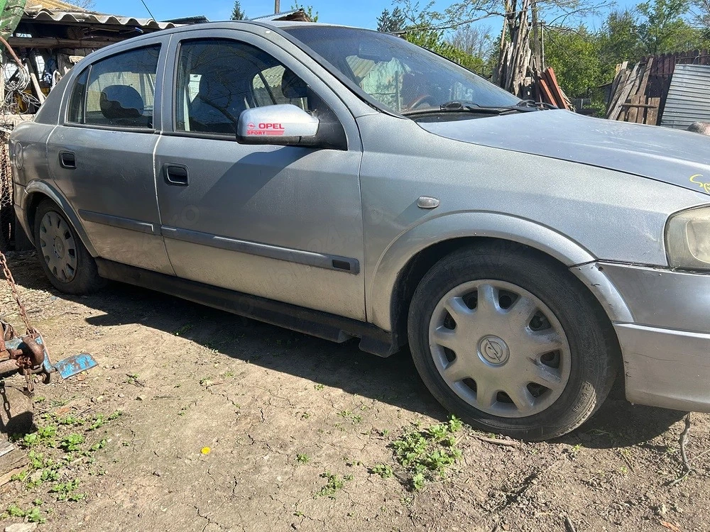 Dezmembrez Opel Astra G 1.7.DTI 2000