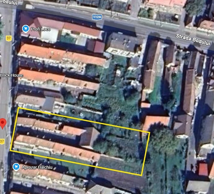 Casă tradițională săsească + teren mare în centru comunei Hălchiu
