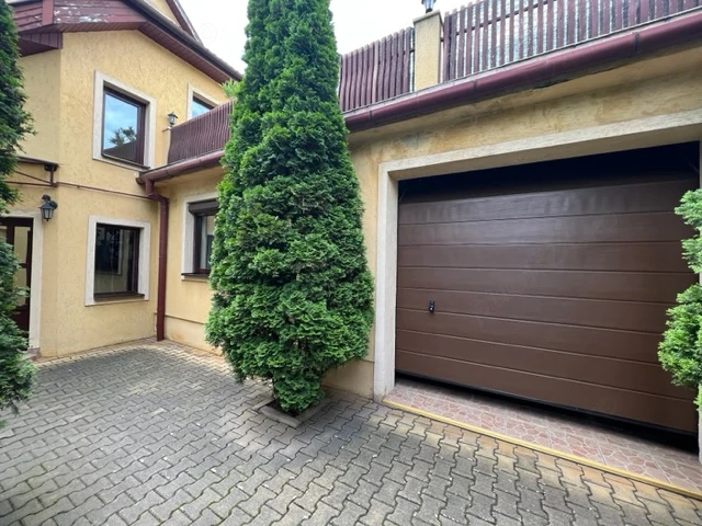 A 1433 De vânzare sapațiu cmercial +casă , ultracentral, Panov